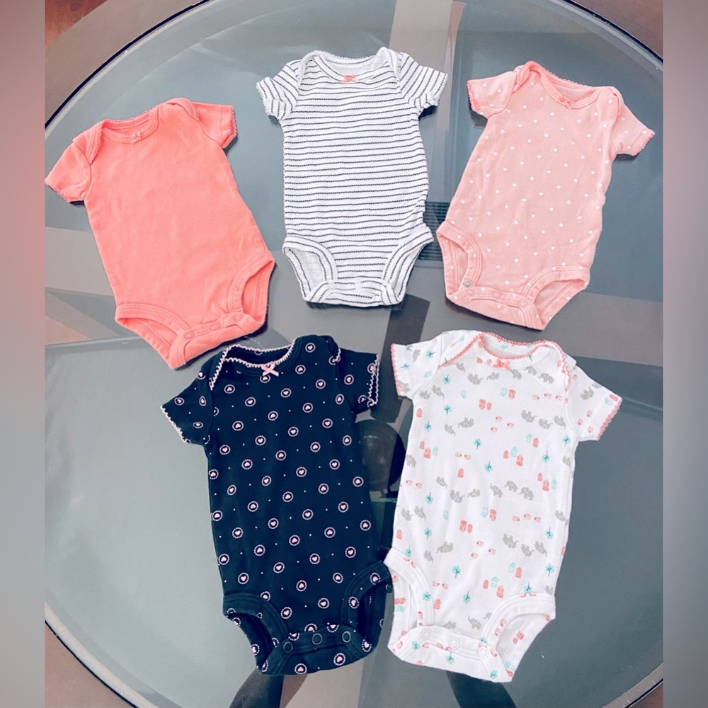 Simple Joys by Carter's baby-girls 5-pack Short-sleeve onesies.